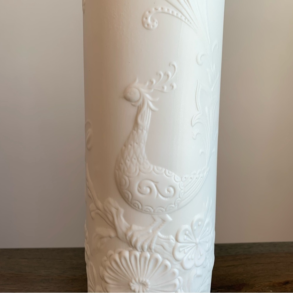 Kaiser Vase White Bisque Peacock Birds Flowers Made Germany Vintage 467/27 Tall - Picture 4 of 12